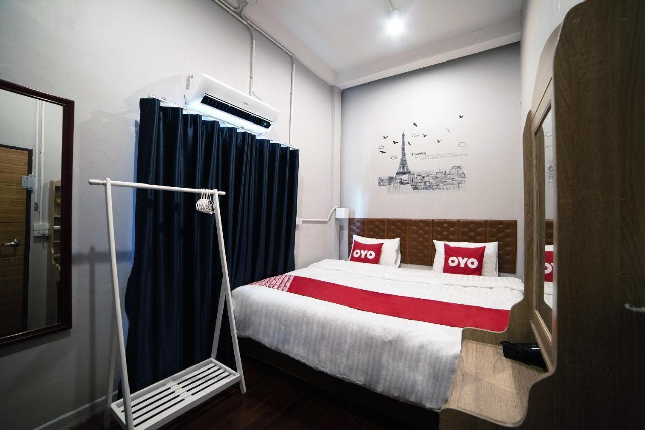 Oyo 480 Lemon Siam Hostel Bangkok Luaran gambar